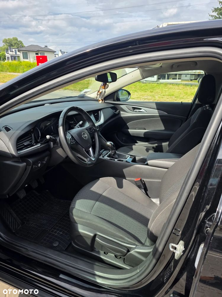 Opel Insignia - 17