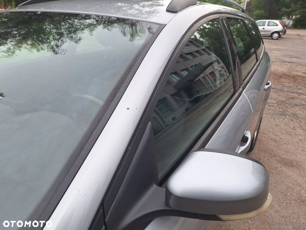 Ford Mondeo - 25