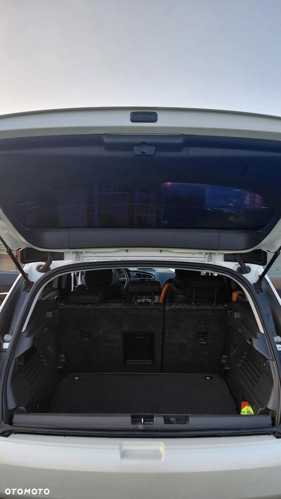 Peugeot 3008 1.6 HDi Premium - 10
