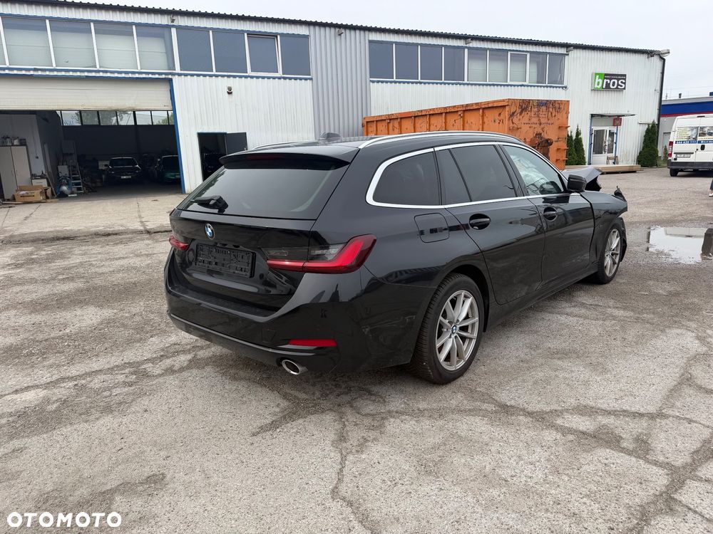 BMW Seria 3 318d mHEV - 6