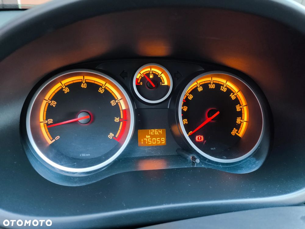 Opel Corsa 1.2 16V - 9
