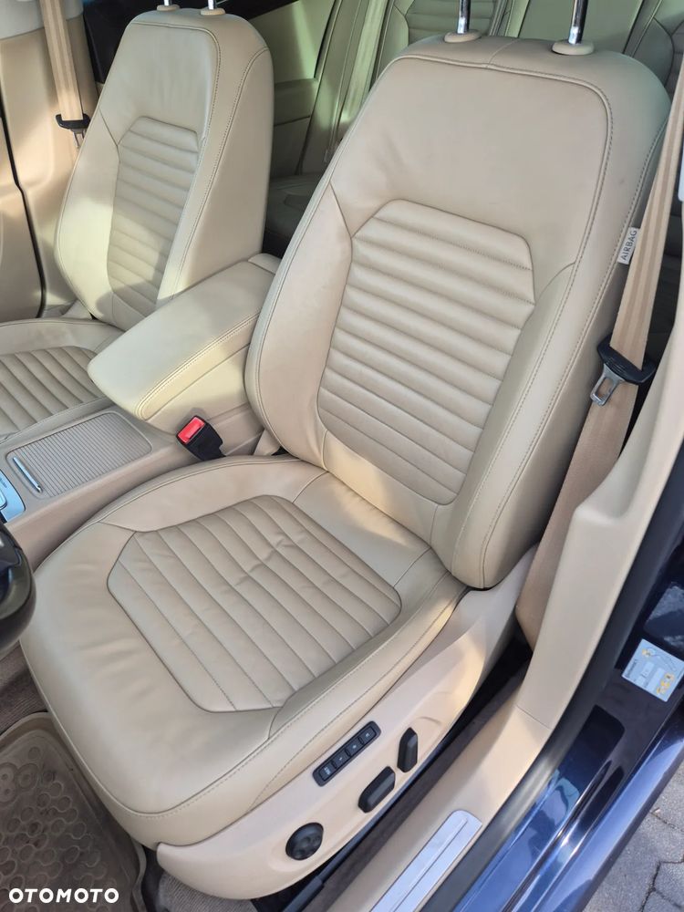 Volkswagen Passat 2.0 TDI 4Mot Highline DSG - 15