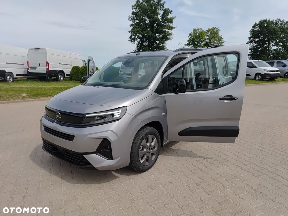 Opel Combo L2 EAT8 (bryg.) - 32