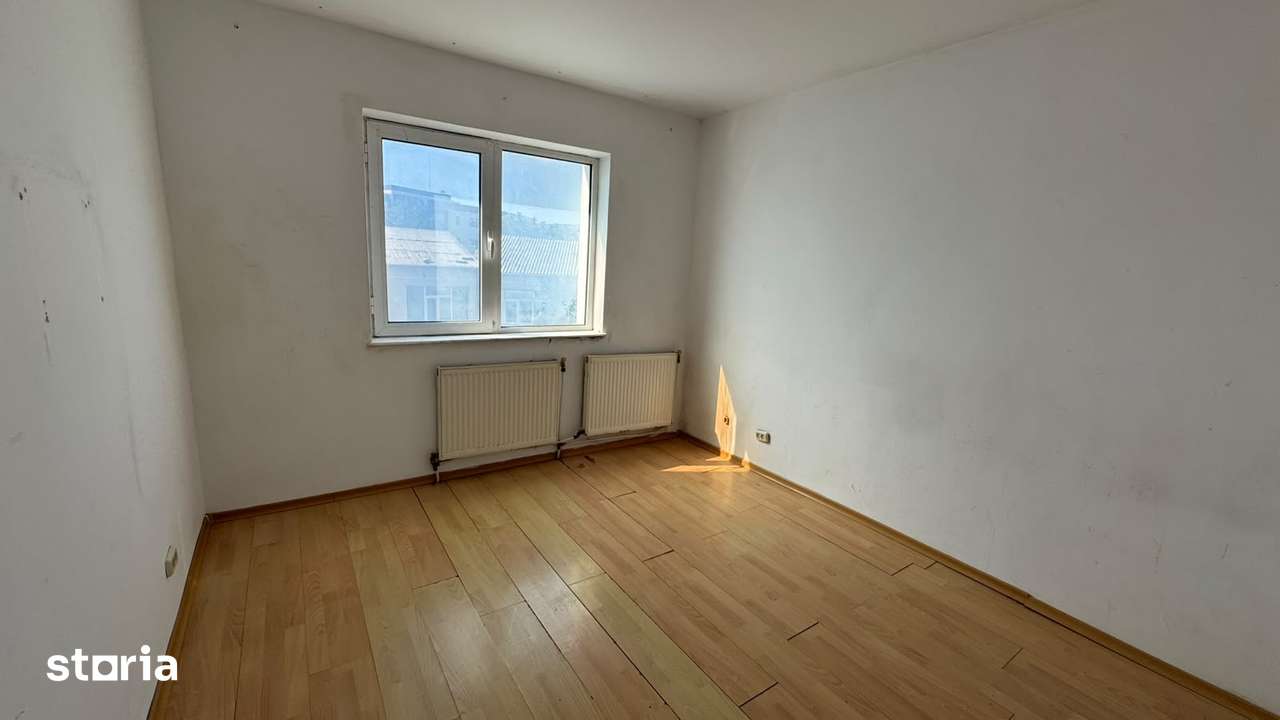 Apartament cu 3 camere -decomandat – zona Alecu Russo — fotografia 3