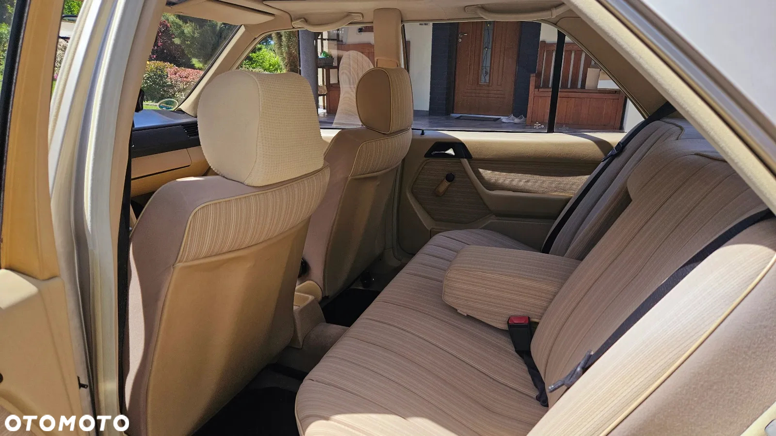 Mercedes-Benz W124 (1984-1993) - 19