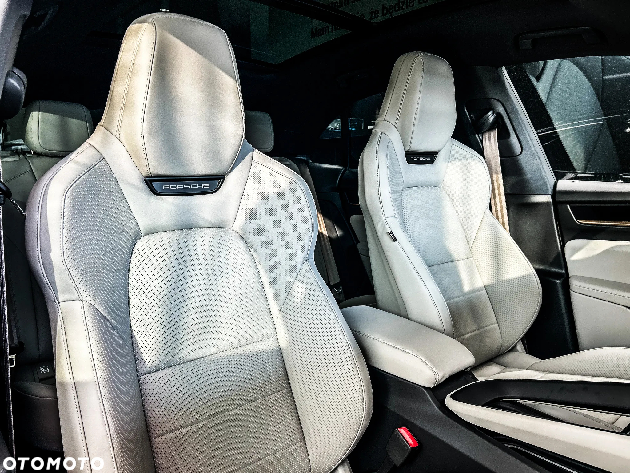 Porsche Macan - 12