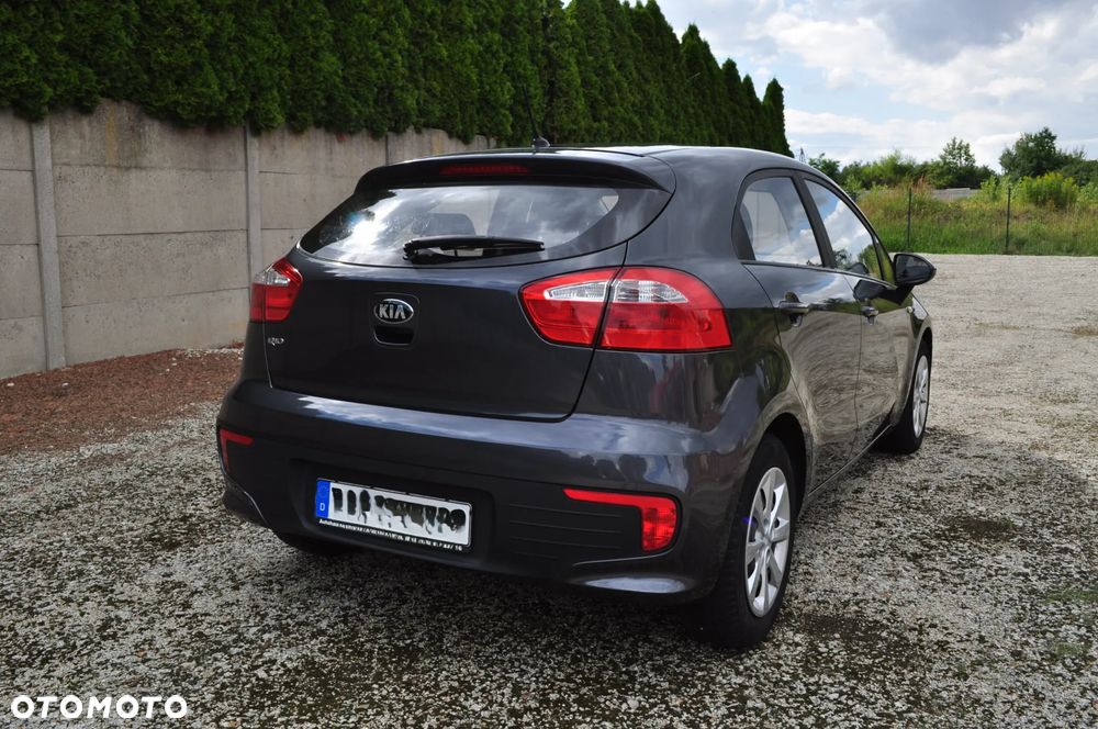 Kia Rio 1.2 Attract - 9