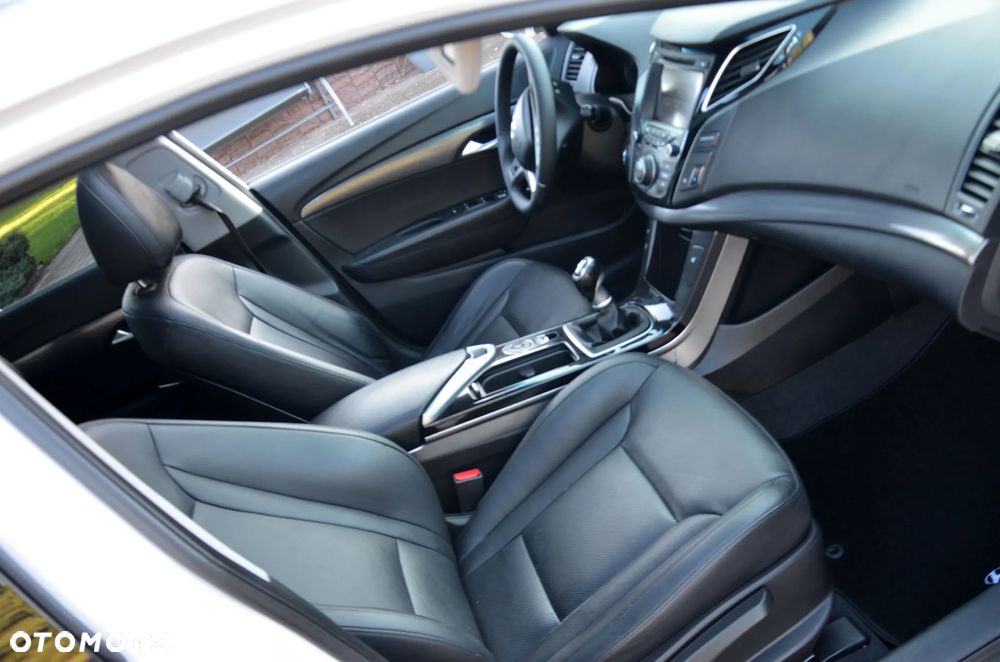 Hyundai i40 i40cw 2.0 Premium - 23