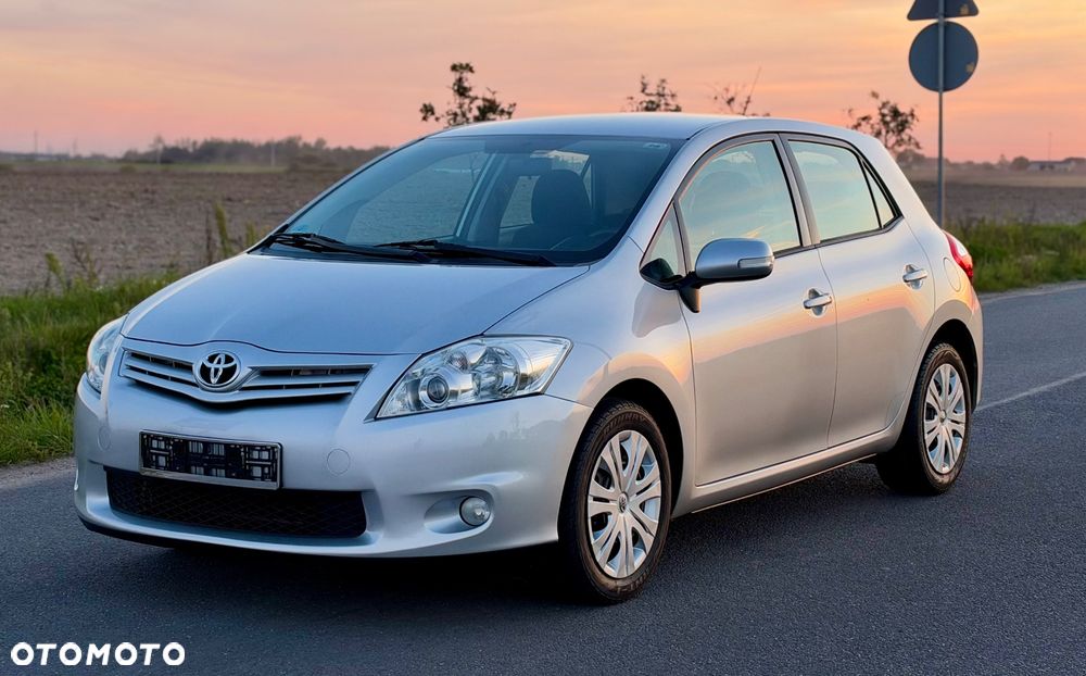 Toyota Auris 1.6 MultiMode Executive - 11