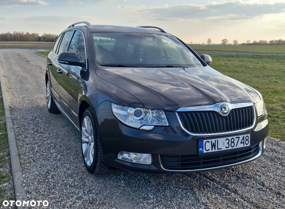 Skoda Superb 2.0 TDI Exclusive - 13