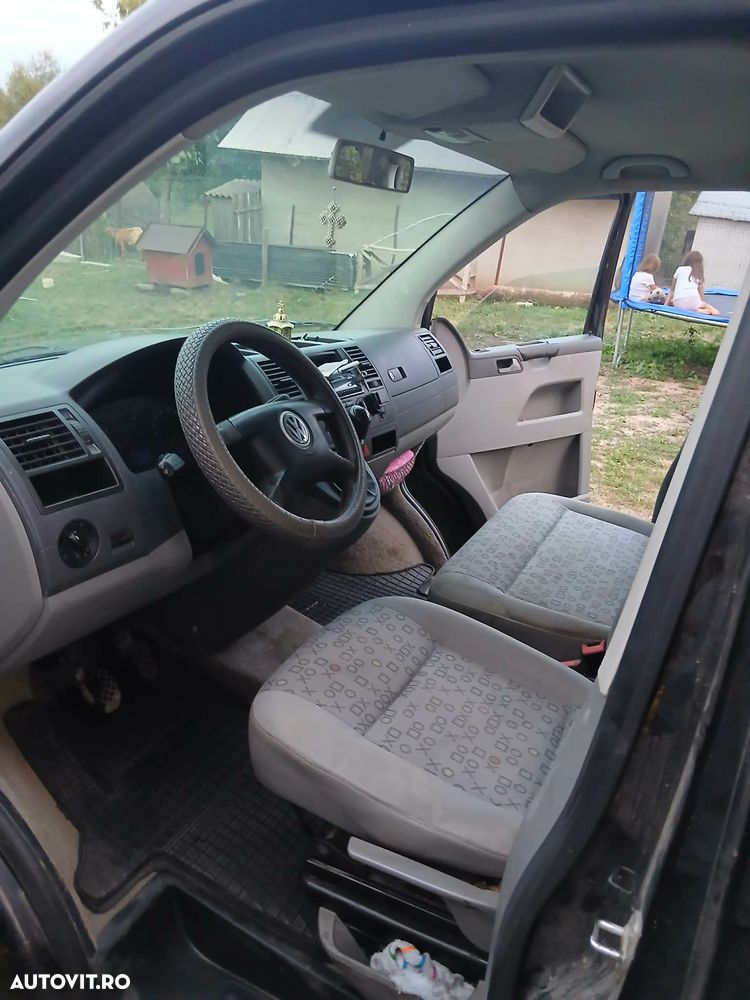Volkswagen T5+1 - 4