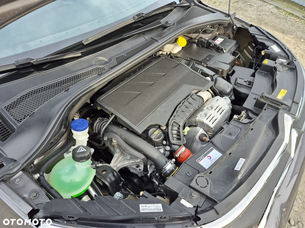 Citroën C3 1.2 PureTech Shine EAT6 - 29
