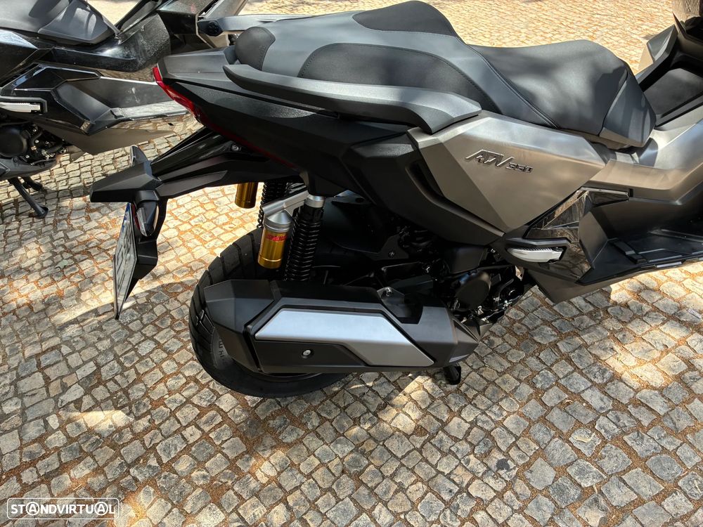 Honda ADV 350 IA - 5