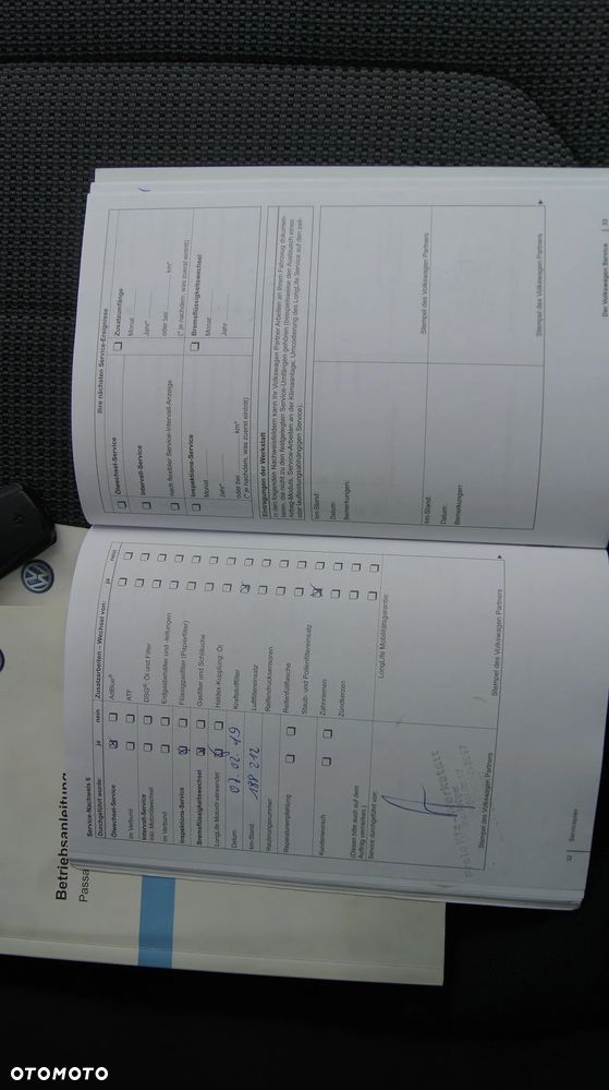 Volkswagen Passat Variant 2.0 TDI BlueMotion Technology Exclusive - 24