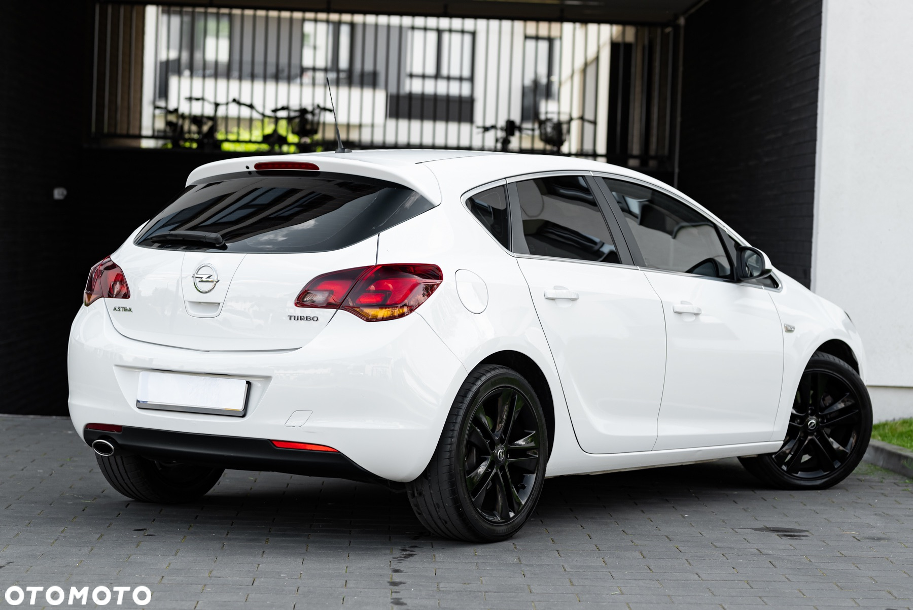 Opel Astra 1.6 Turbo Sport - 16