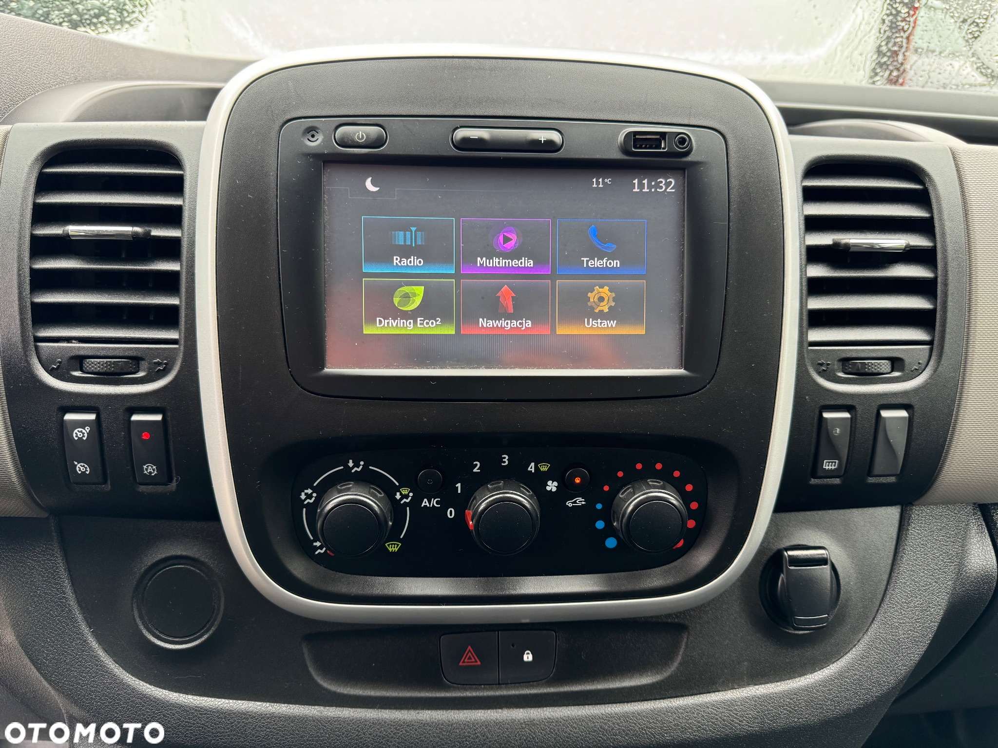 Renault Trafic - 25