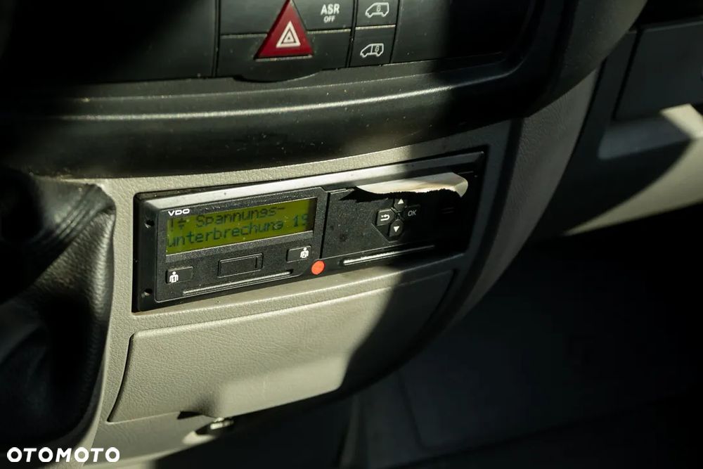 Mercedes-Benz Sprinter - 22
