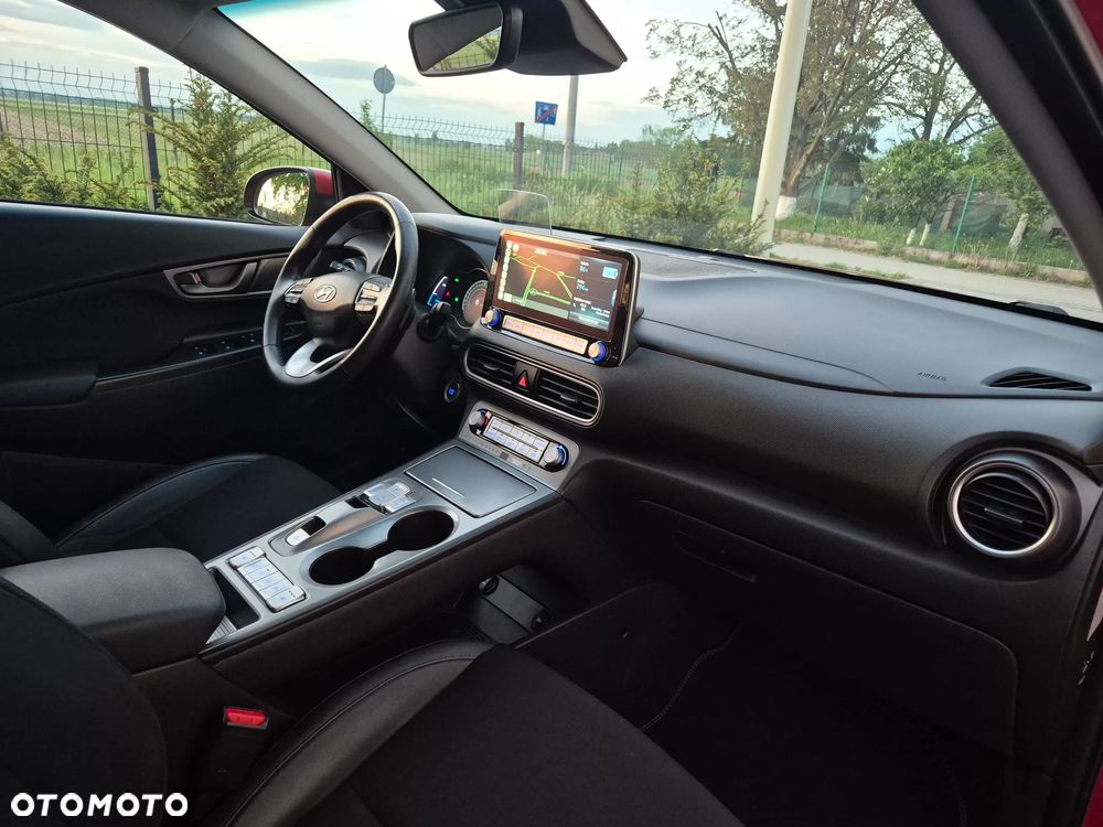 Hyundai Kona 64kWh Premium - 31