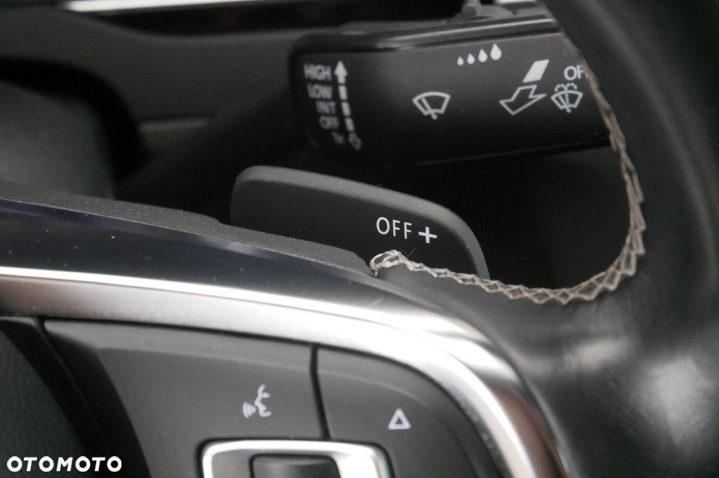 Volkswagen Arteon 2.0 TSI R-Line DSG - 33