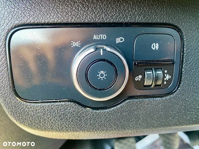 Mercedes-Benz Sprinter - 15