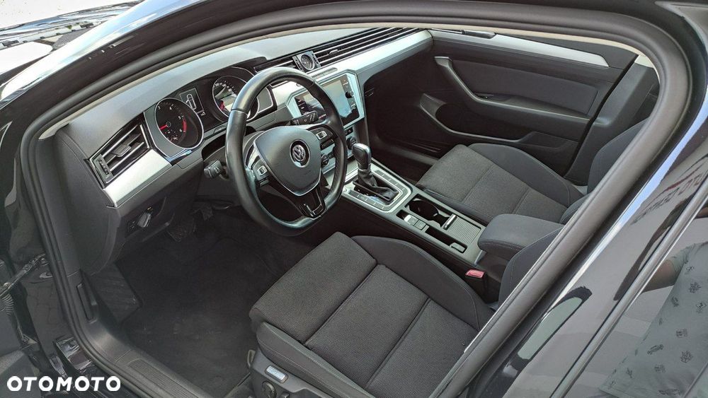 Volkswagen Passat - 6