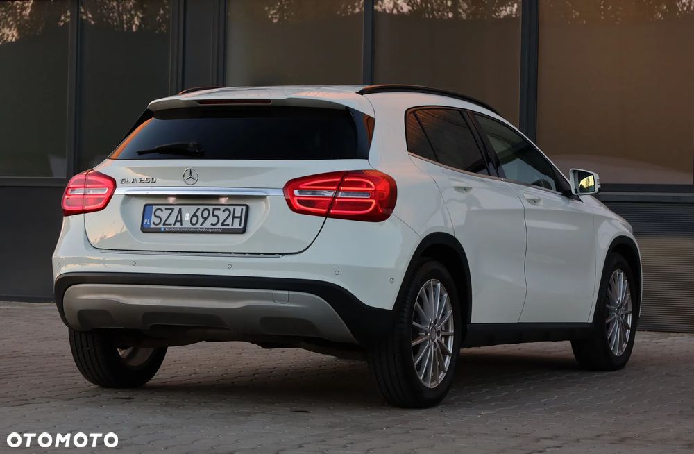 Mercedes-Benz GLA 250 7G-DCT Style - 39