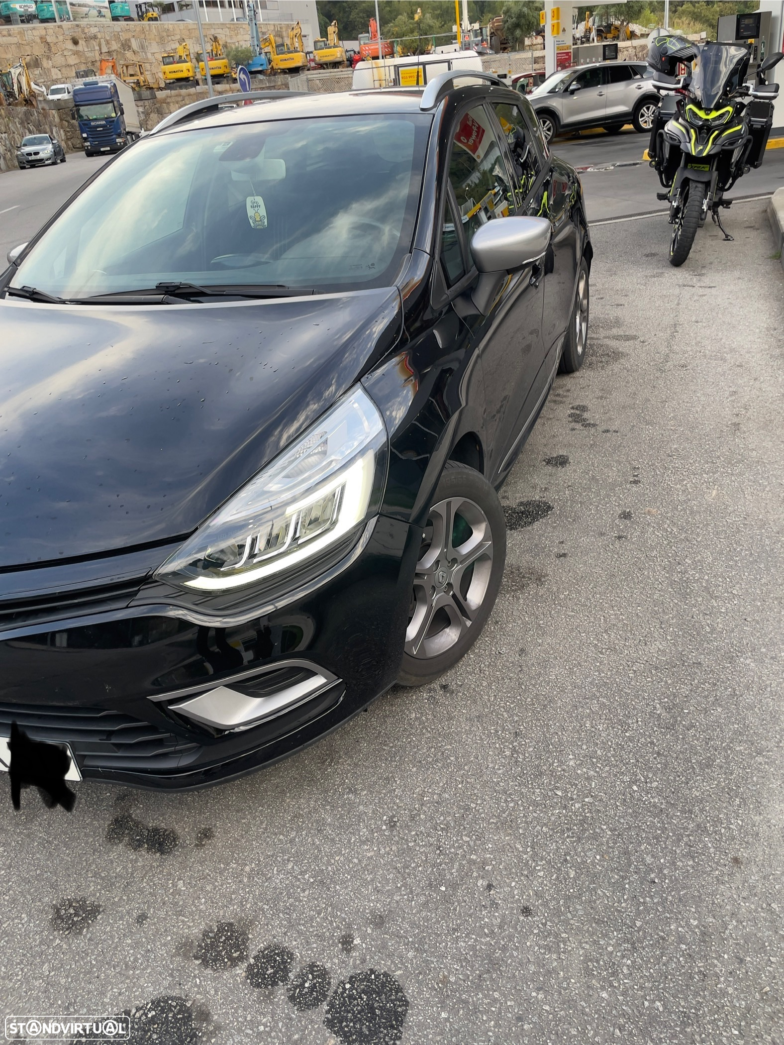 Renault Clio Sport Tourer 0.9 TCE GT Line - 4
