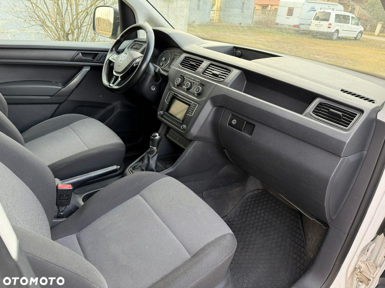 Volkswagen Caddy - 10