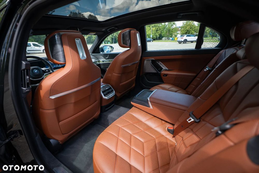 BMW Seria 7 750e xDrive - 18