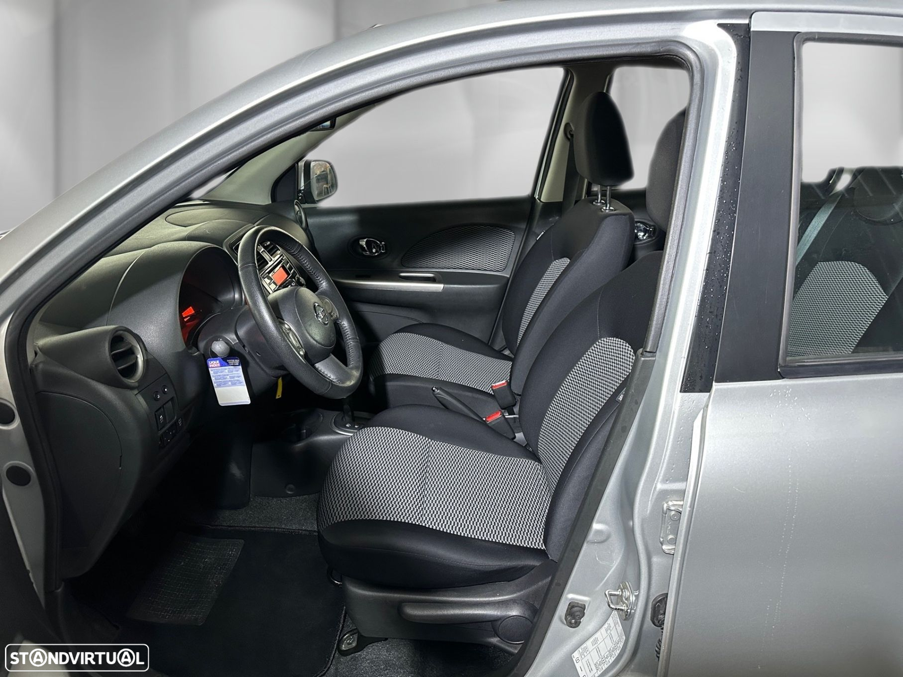 Nissan Micra 1.2 Acenta CVT - 5