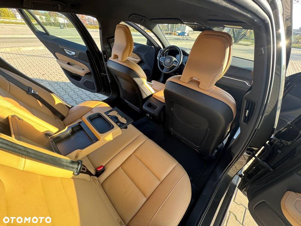 Volvo V60 Cross Country D4 AWD - 9