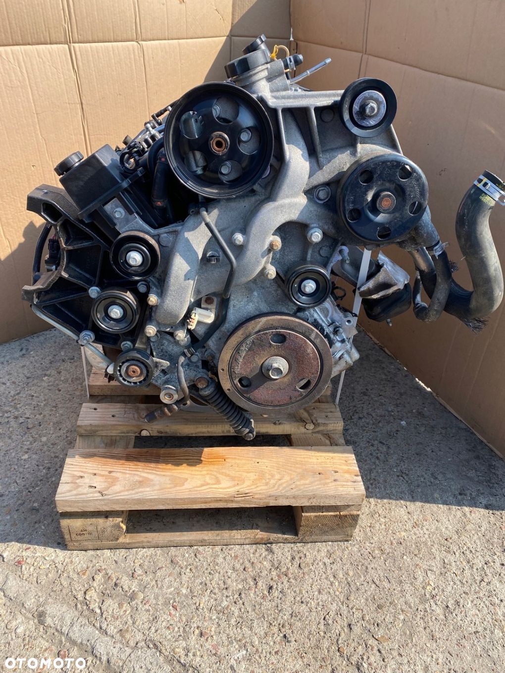 SILNIK KOMPLETNY CHEVROLET LS4 5.3 - 1