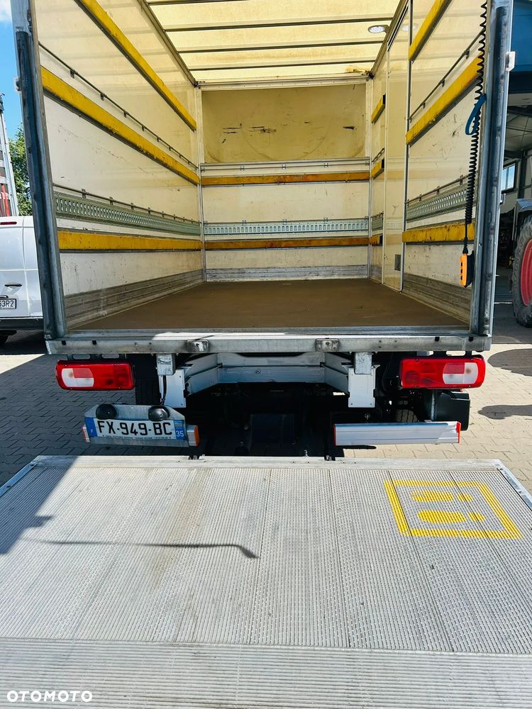 Volkswagen Crafter - 23