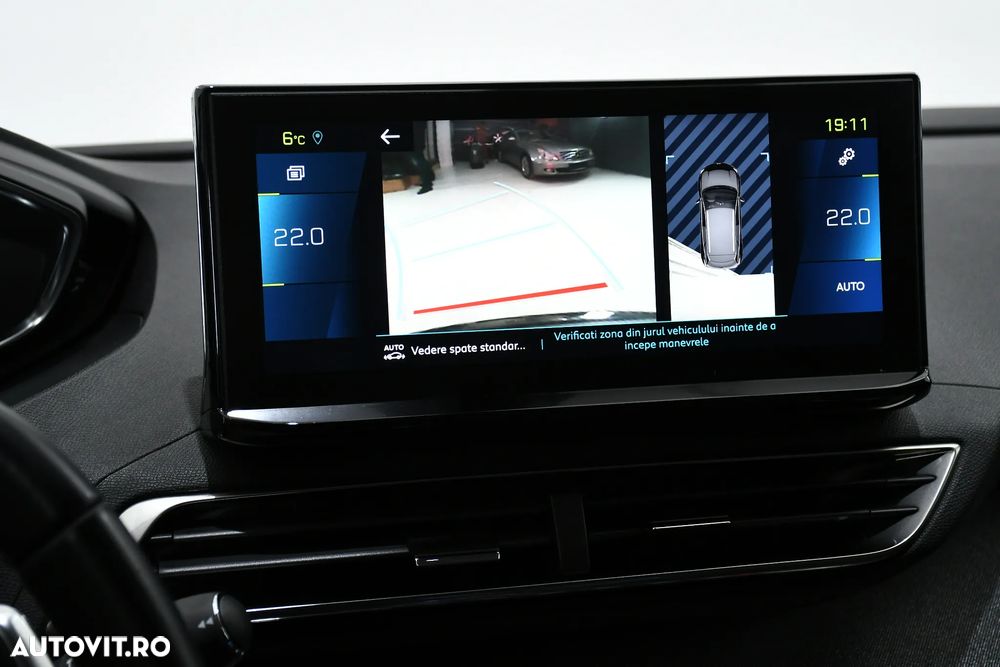 Peugeot 3008 Hybrid 225 e-EAT8 Allure - 16