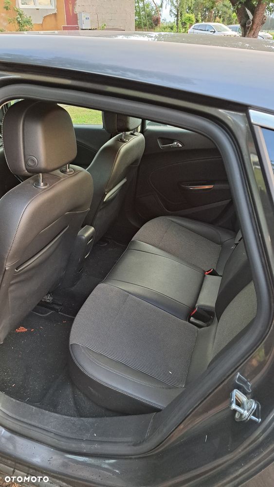 Opel Astra 1.7 CDTI DPF - 7