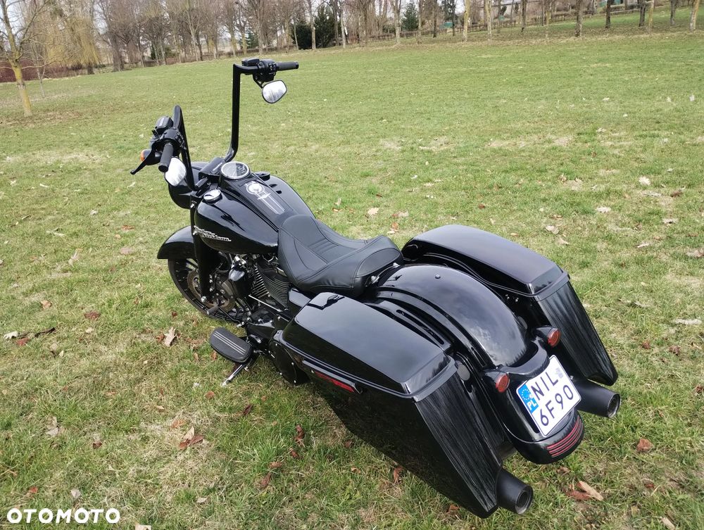 Harley-Davidson Touring Road King - 23