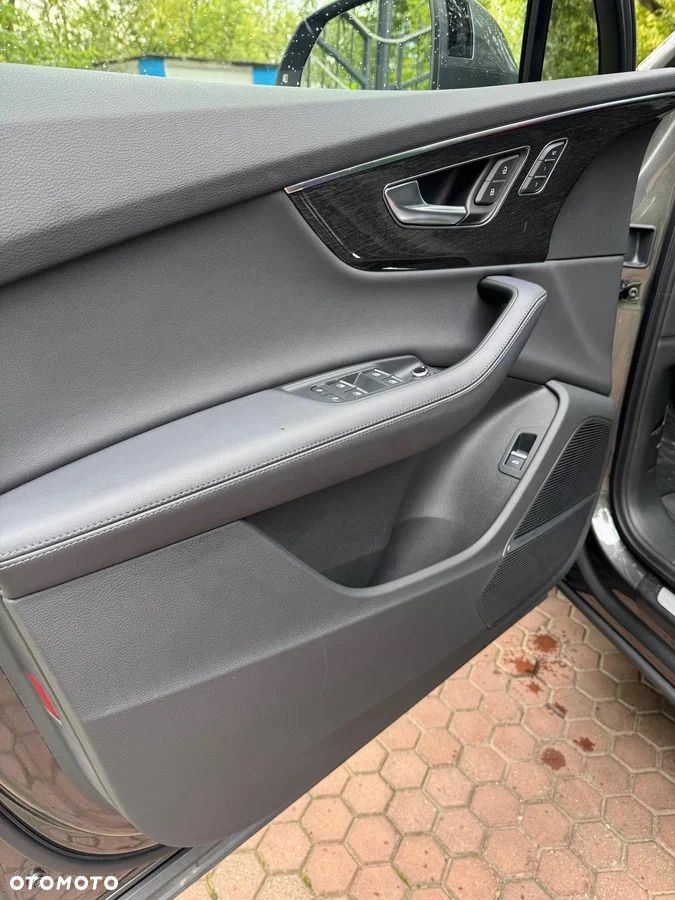 Audi Q7 - 15