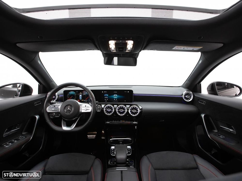 Mercedes-Benz A 250 7G-DCT AMG Line - 7