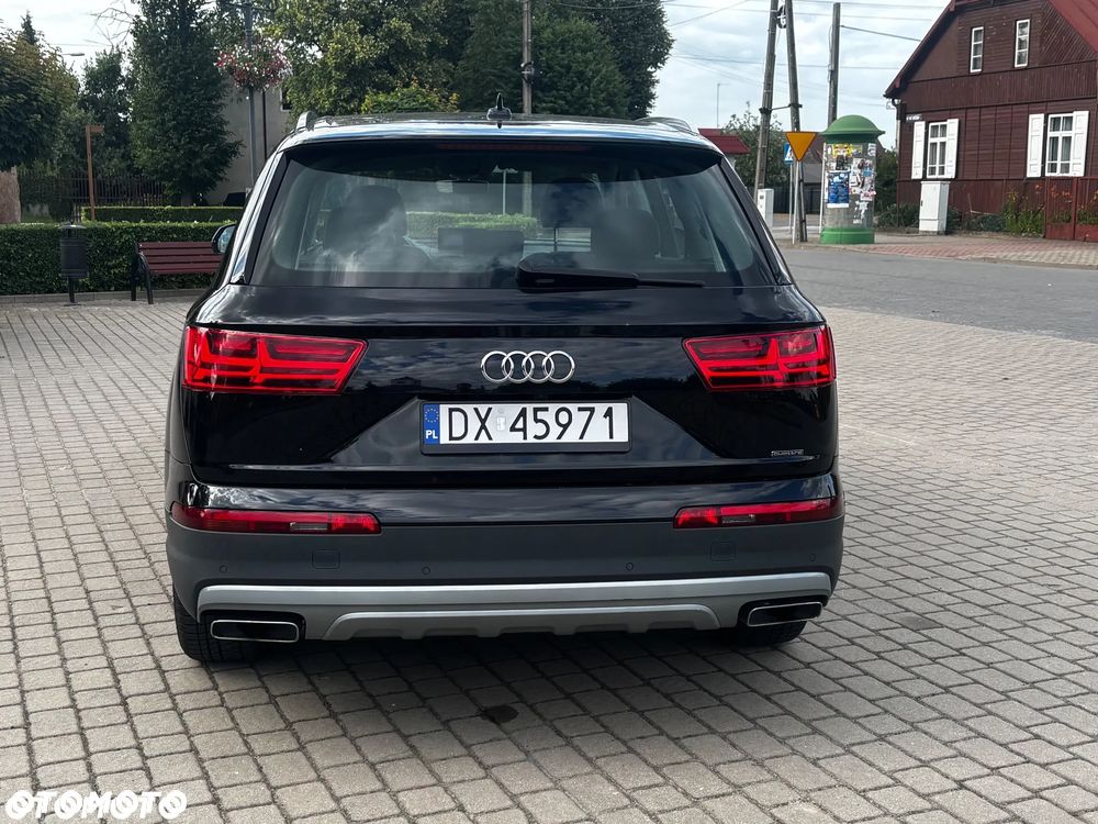 Audi Q7 - 10