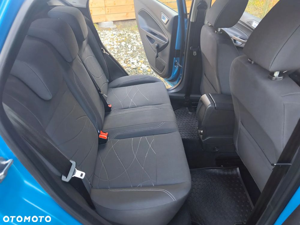 Ford Fiesta - 9