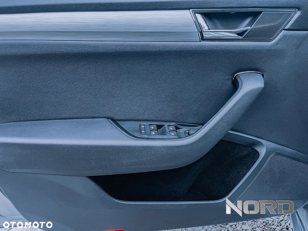 Skoda Superb 2.0 TDI Ambition DSG - 20