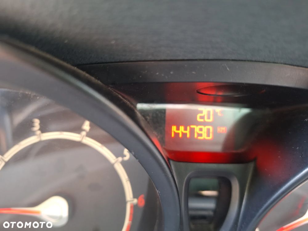 Ford Fiesta 1.25 Titanium - 17