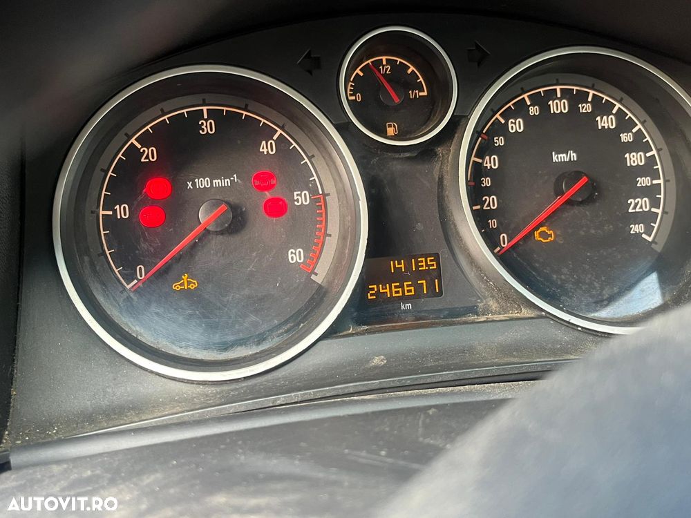 Opel Astra Caravan 1.7 CDTi Enjoy - 4