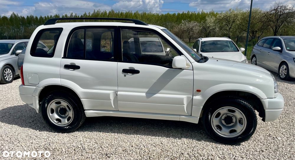 Suzuki Grand Vitara 2.0 Club - 7