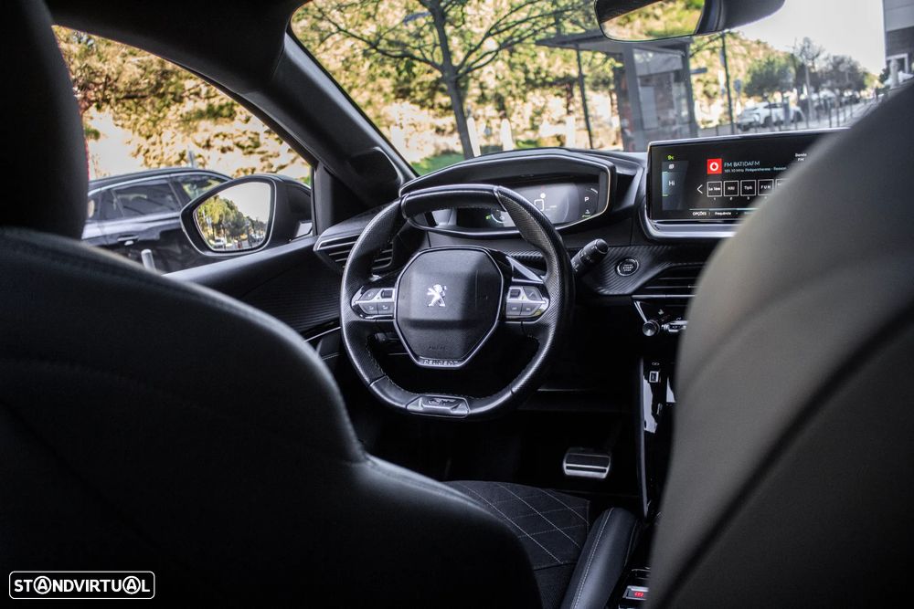 Peugeot e-208 50 kWh GT Line - 33