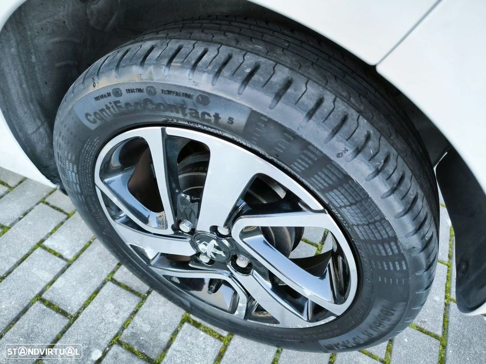 Peugeot 108 1.0 VTi Allure ETG5 - 59