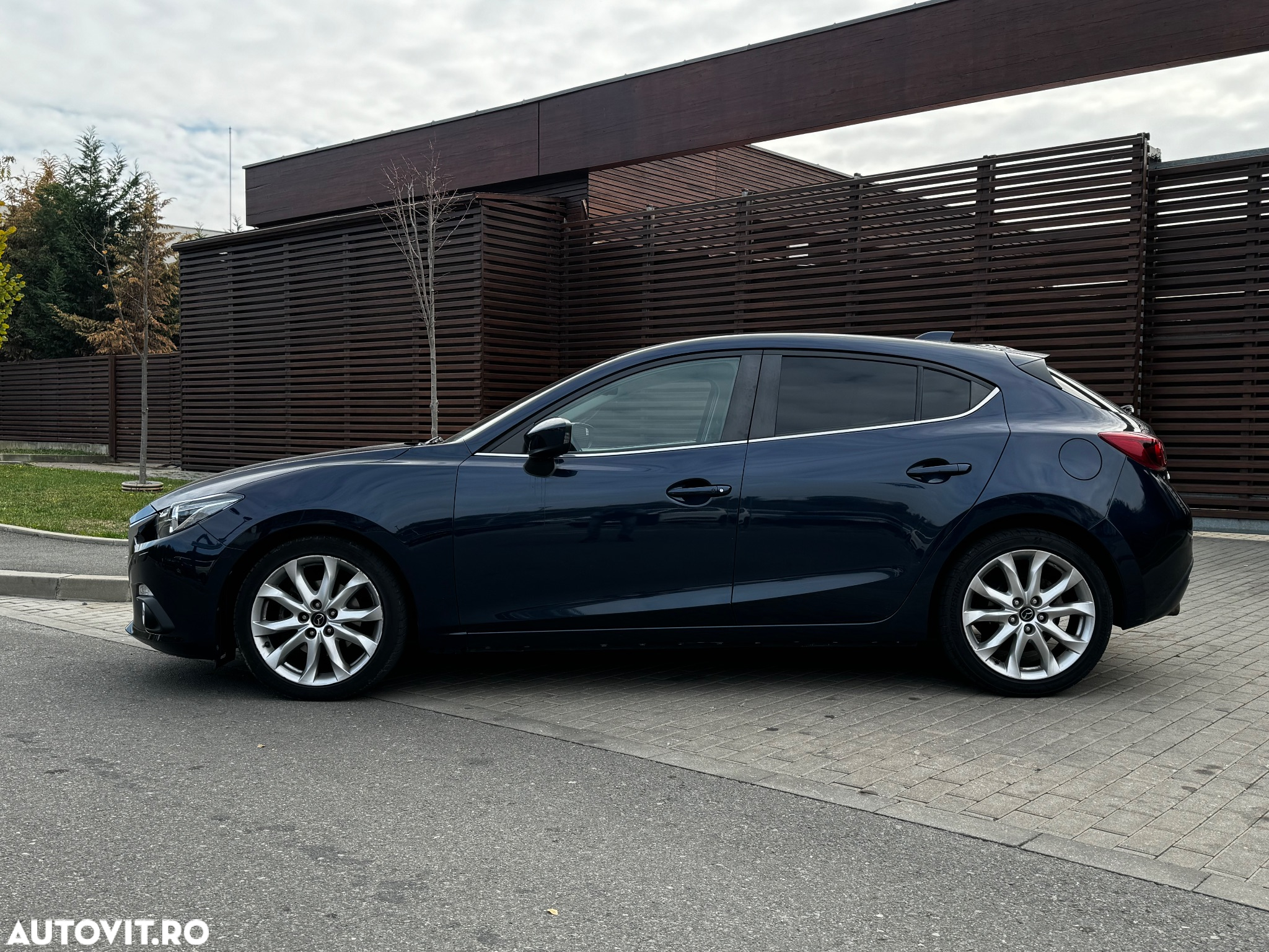 Mazda 3 SKYACTIV-G 120 Center-Line - 4