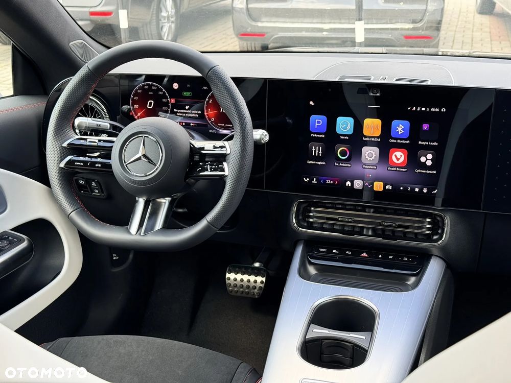 Mercedes-Benz CLA - 12