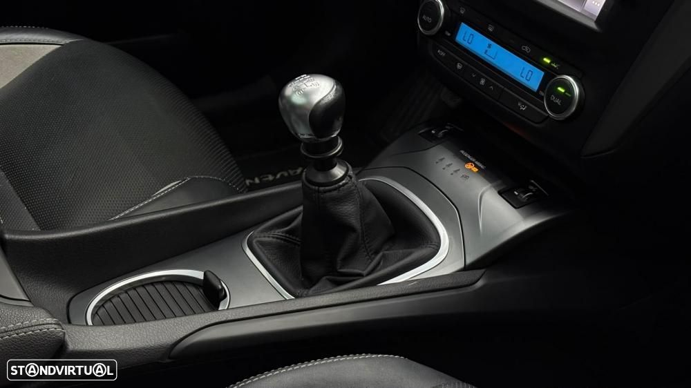 Toyota Avensis Touring Sports 2.0 D-4D Exclusive+GPS - 30