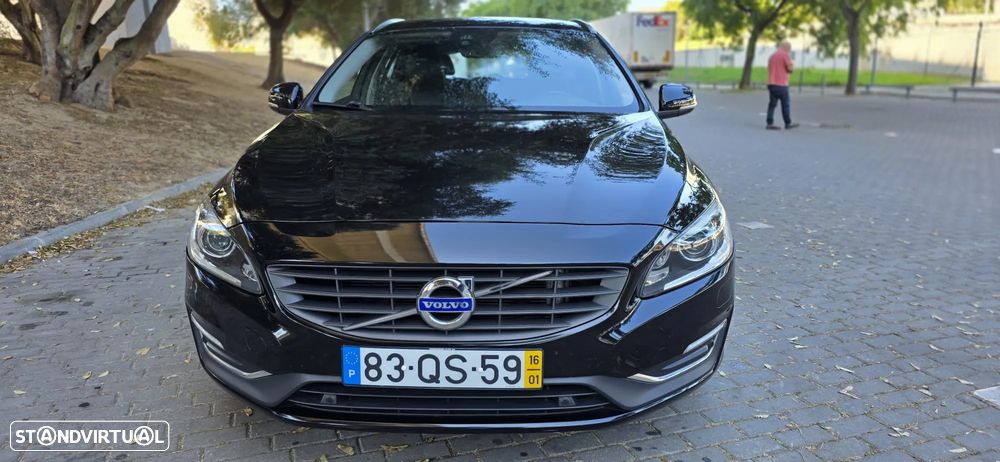 Volvo V60 2.0 D3 VOR Geartronic - 4